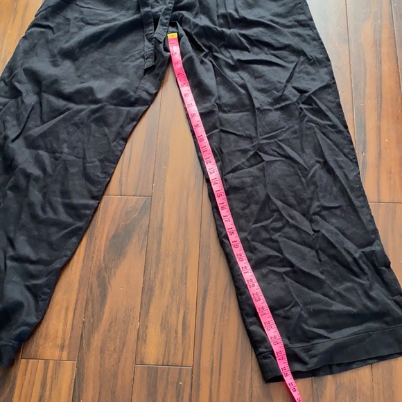 Tommy Hilfiger - Picture 6 of 7